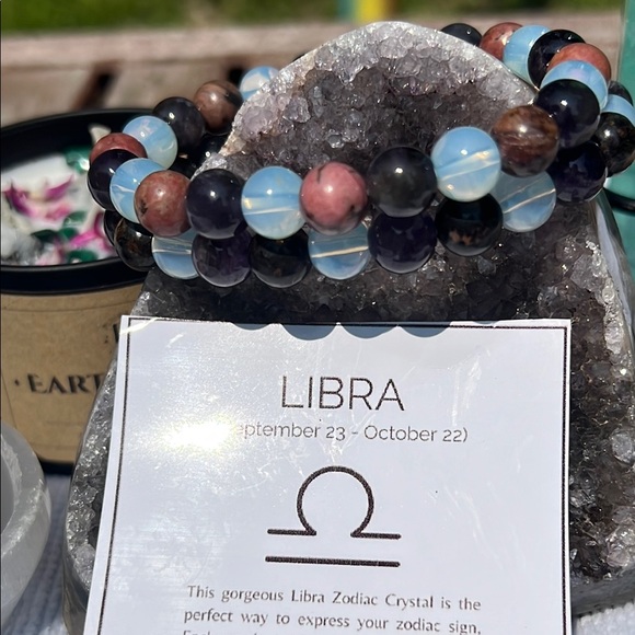 ONE Libra Zodiac bracelet - Picture 1 of 6